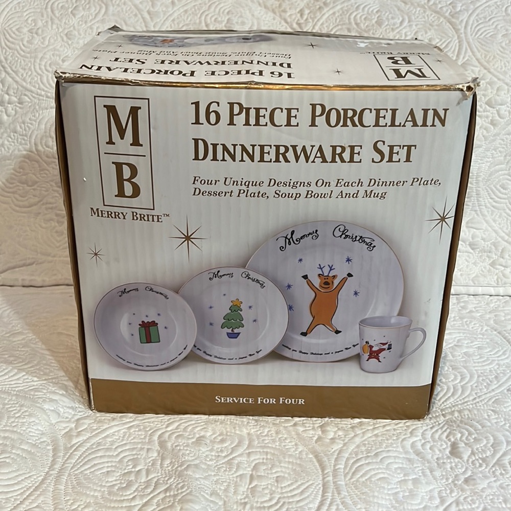 Merry Brite 16 piece porcelain dinnerware set, new in box